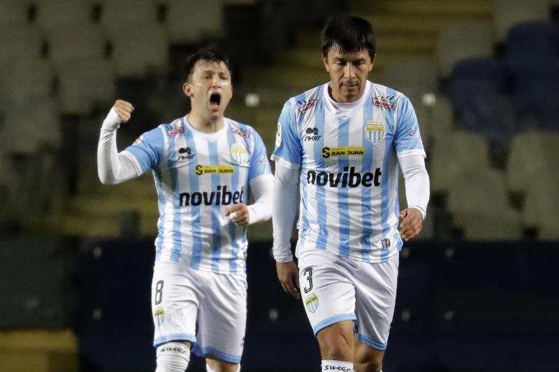 Magallanes venció a Universidad de Concepción en la semifinal de ida de Copa Chile. (Photosport)