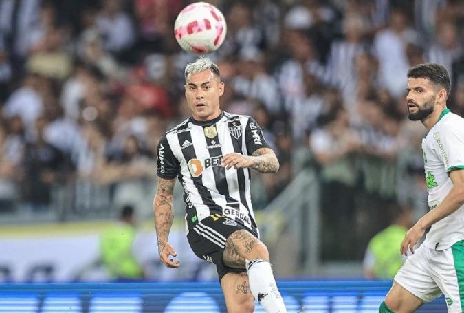 Eduardo Vargas pasa por un complicado momento en Brasil. / Foto: @eduardovargasrj1