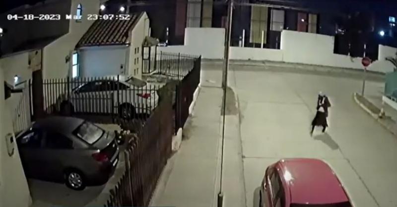 Sicario escapa del lugar