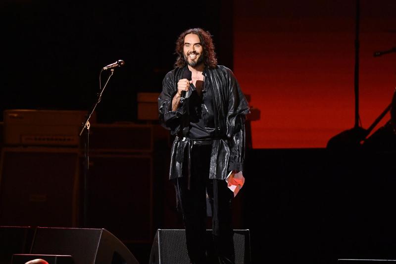 Deutsche Welle - Referencial del comediante, Russell Brand-