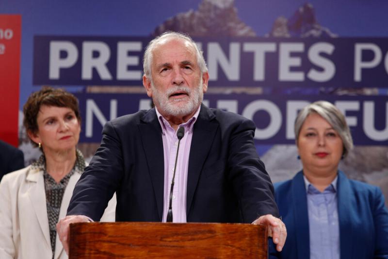 Agencia Uno - Ministro de Vivienda, Carlos Montes