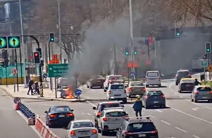 Pareja del delivery que quemó su moto lo defendió