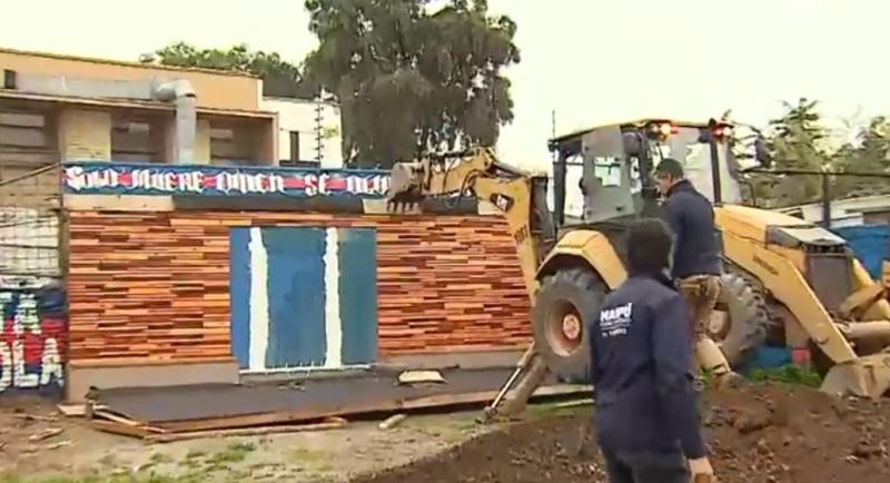 Canal 13 - Demolición de mausoleo narco en Maipú
