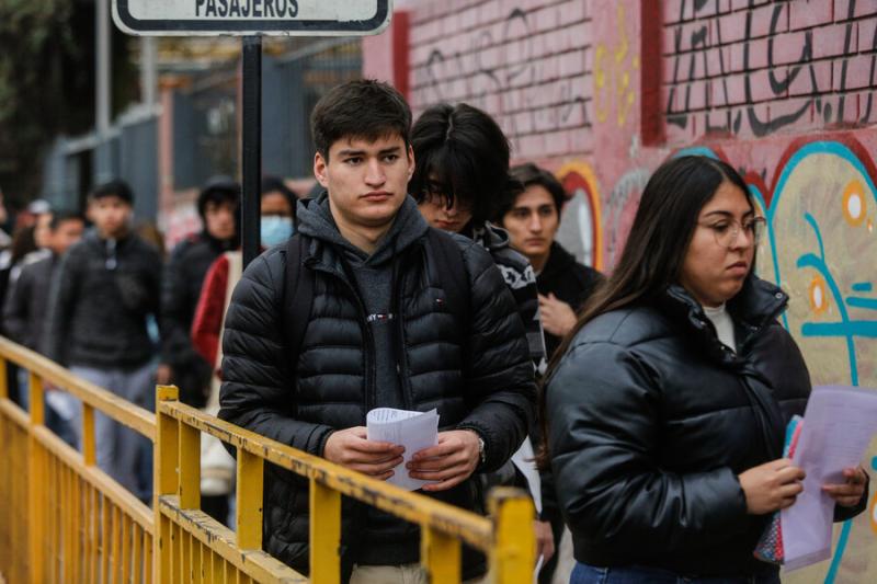 Agencia Uno - Estudiantes en PAES