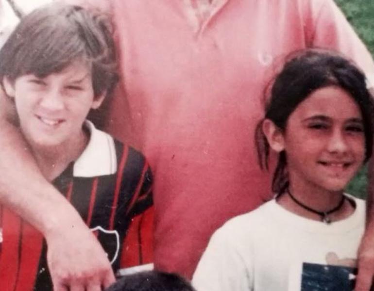 Imagen extraída de Infobae - Lionel Messi y Antonela Roccuzzo cuando niños.