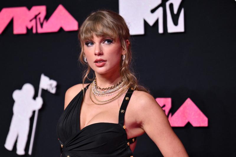 AFP - Fans de Taylor Swift se pronunciaron en contra de Javier Milei