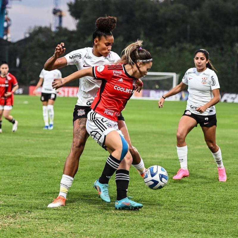 Colo Colo comenzó perdiendo ante Corinthians por la Copa Libertadores Femenina. Imagen: Instagram.