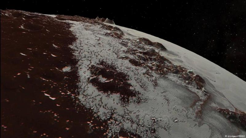 Deutsche Welle - Los volcanes necesitan algún tipo de fuente de calor para explotar, por lo que la reciente actividad en Plutón sugiere que hay más calor en el interior del planeta enano de lo que se pensaba.