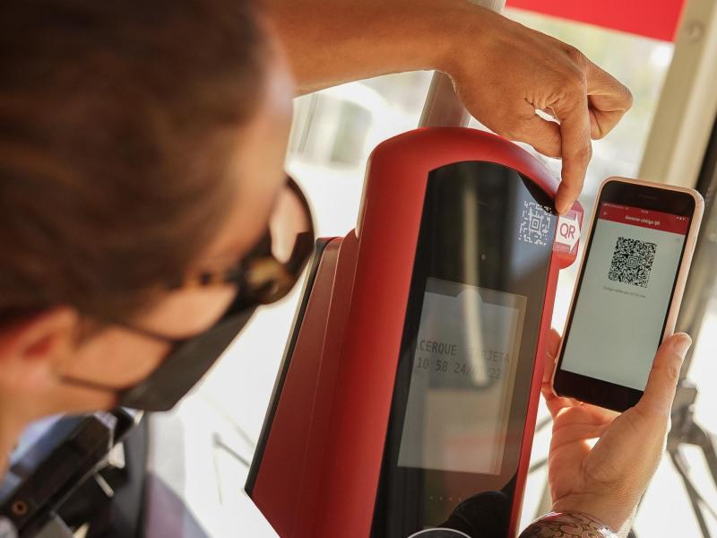 Agencia Uno - La nueva forma de pago con código QR en el transporte público