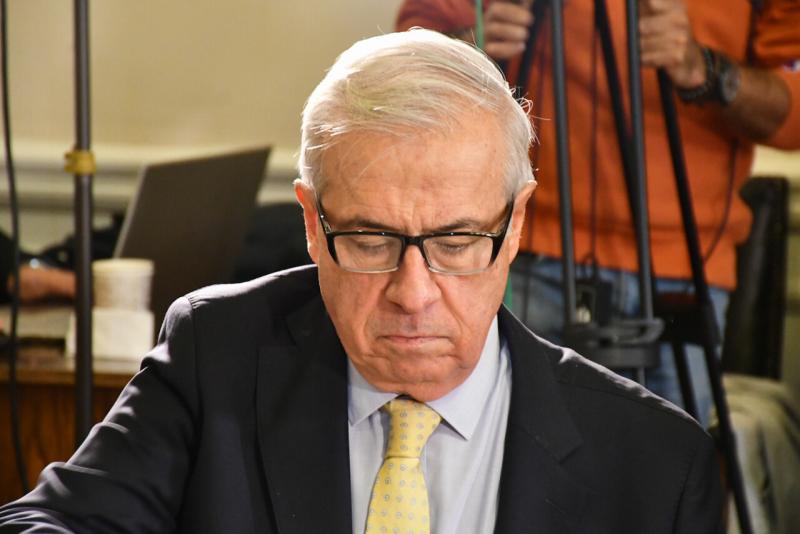 Agencia Uno - Jaime Mañalich, crítico por decisión de Sinovac