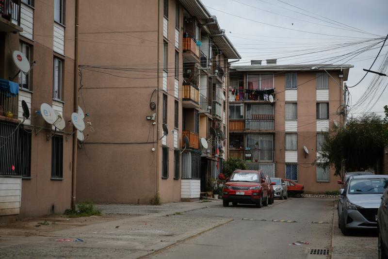 Agencia Uno - Mujer huyó de secuestro lanzándose de segundo piso en Cerro Navia