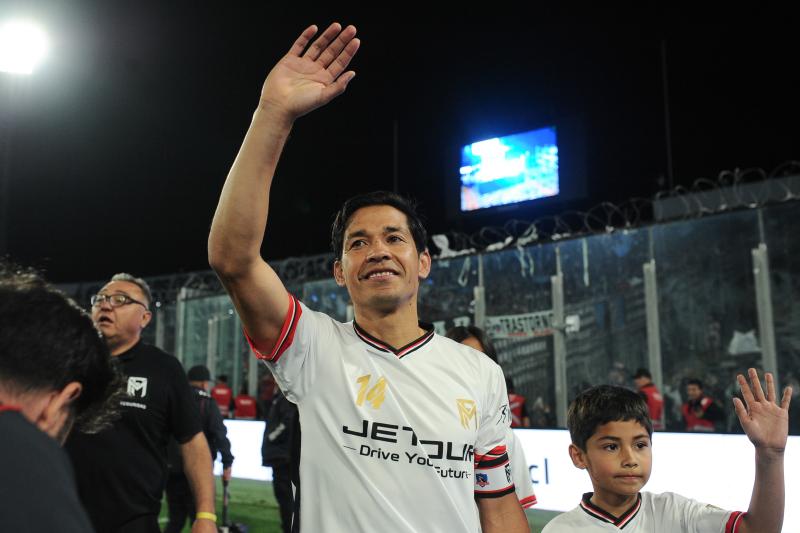 Matías Fernández tuvo una emotiva despedida en el Estadio Monumental. / Agencia Uno