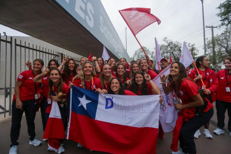 Agencia Uno - El Team Chile fue ovacionado en la inauguración de Santiago 2023