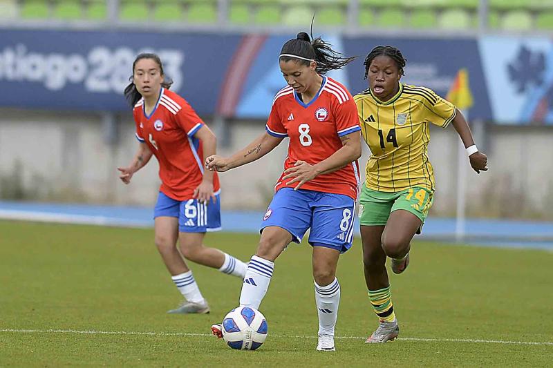 Agencia Uno - La Roja derrotó a Jamaica en Santiago 2023.