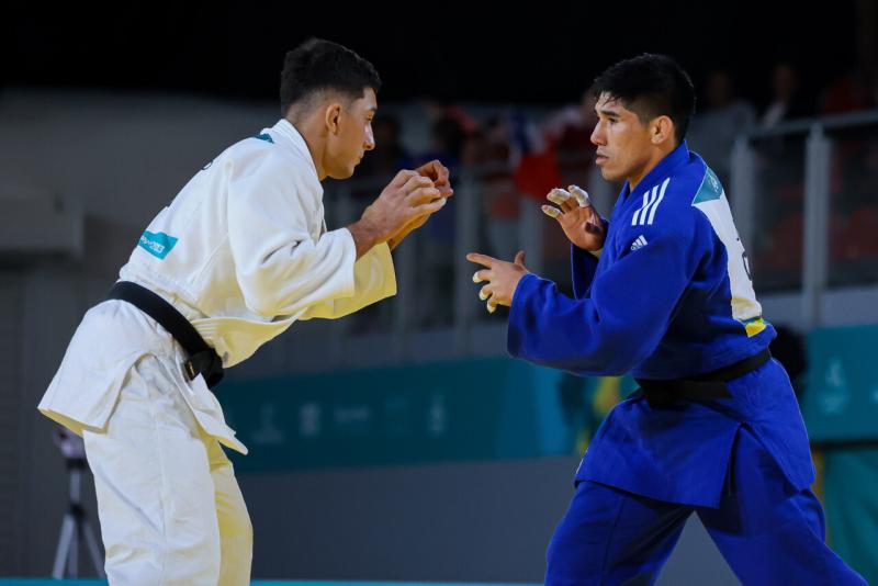 Jorge Pérez cae en final del judo en Santiago 2023 y se queda con la plata