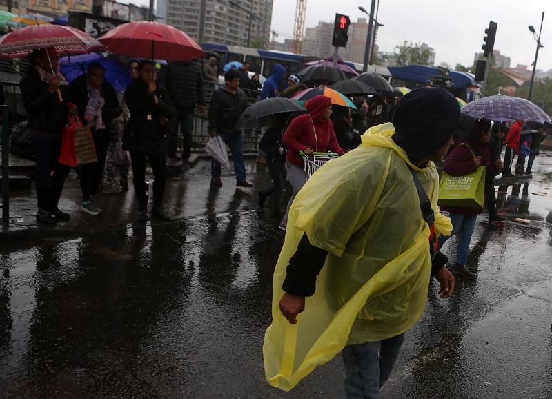 Agencia Uno - Precipitaciones en Santiago