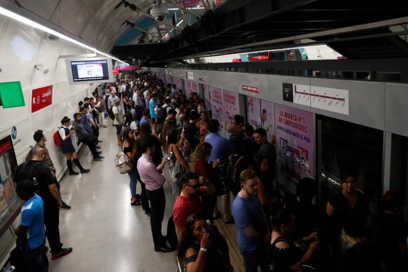 Línea 6 del Metro de Santiago - Agencia Uno