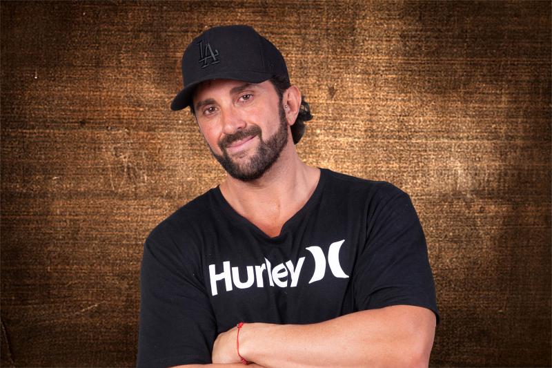 "Tierra Brava" - Arturo Longton