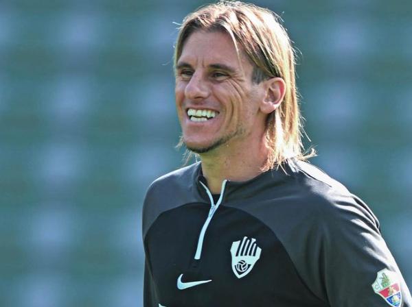 Sebastián Beccacece es candidato a dirigir a Racing - Crédito: @elchecf