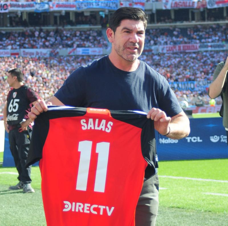 River Plate homenajeó a Marcelo Salas - Crédito: TyC Sports.