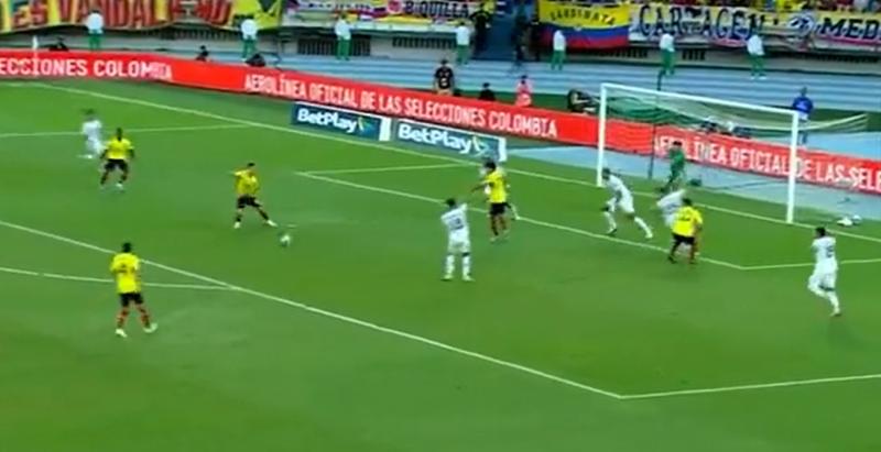 Colombia le anotó polémico gol a Uruguay en las Eliminatorias - Crédito: Captura de pantalla.