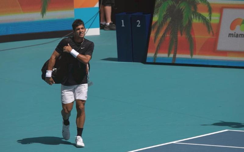Cristian Garin debutó con triunfo en el main draw del ATP de Tokio - Crédito: @garincris