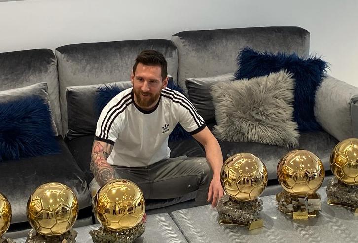 Lionel Messi estaría ad portas de recibir su octavo balón de oro.