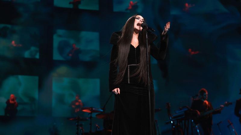 El sentido mensaje de Adele por la muerte de Matthew Perry: "Probablemente el mejor personaje cómico de todos los tiempos"