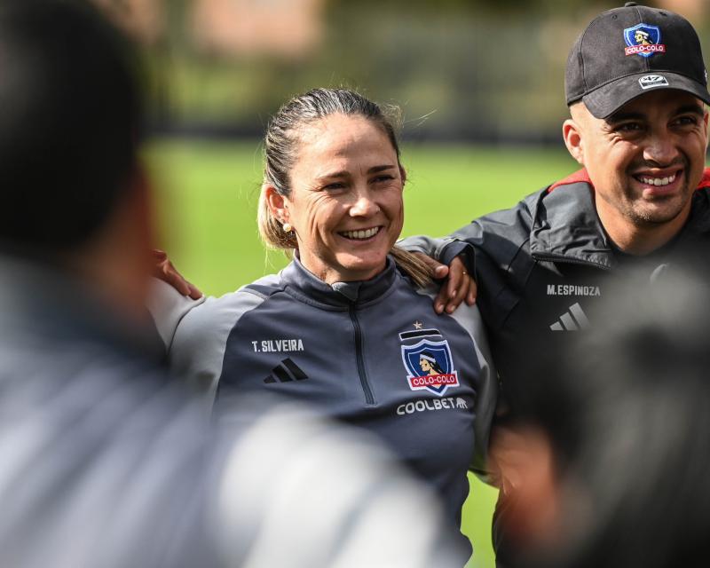 Tatiele Silveira, entrenadora de Colo Colo / Twitter