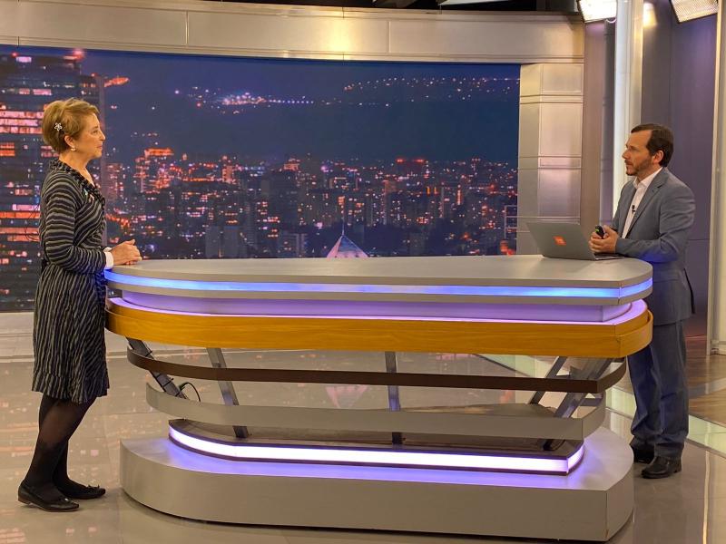 Gloria Hutt en T13 Noche