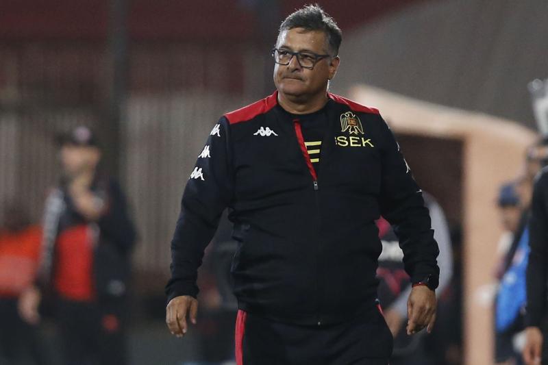 Ronald Fuentes recibió dos fechas de castigo tras insultar a los árbitros. / Photosport