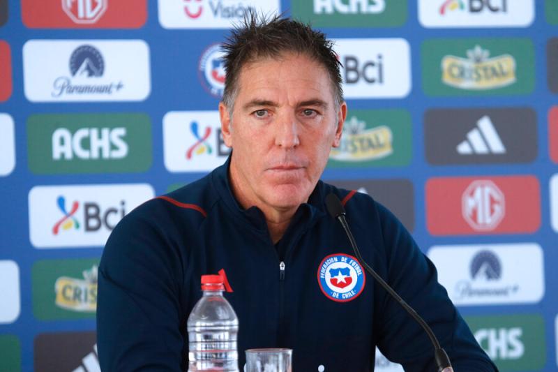 Eduardo Berizzo sorprendió con la nómina de La Roja Sub 23 para Juegos Panamericanos Santiago 2023. Crédito: Photosport.