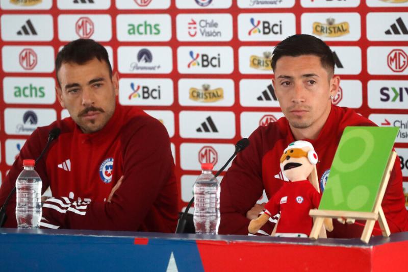 Matías Catalán y Rodrigo Echeverría asoman como titular en la Roja - Photosport