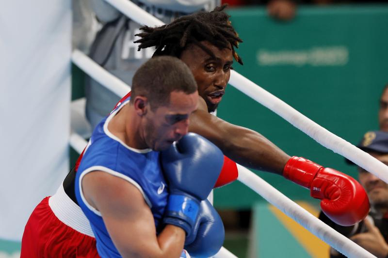 Julio Álamos se despidió de Santiago 2023 tras caer ante Keven Beausejor. / Photosport