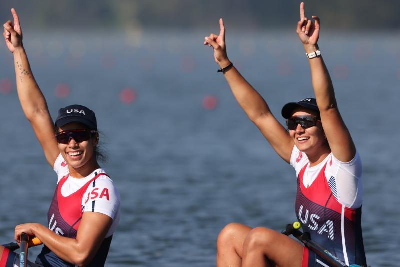 Antonia y Melita Abraham / Agencia Uno