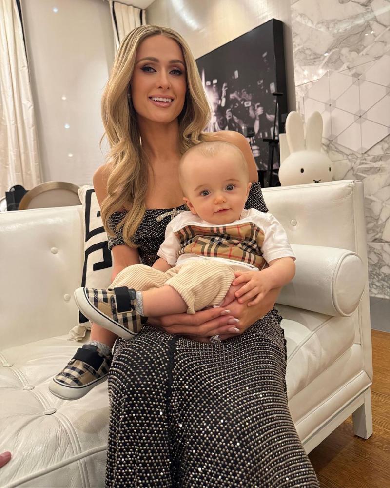 Instagram - Paris Hilton y su hijo