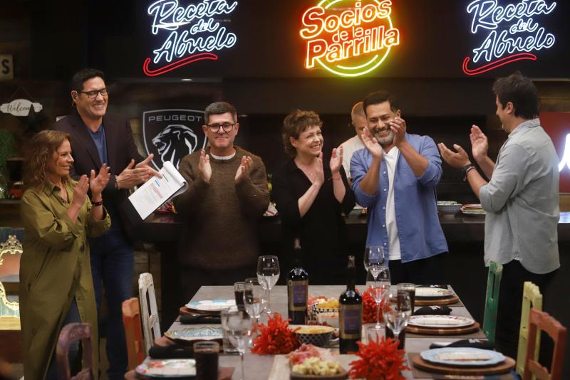 Canal 13 - Kathy Salosny, Marcelo Comparini y Claudia Conserva en 'Socios de la parrilla'