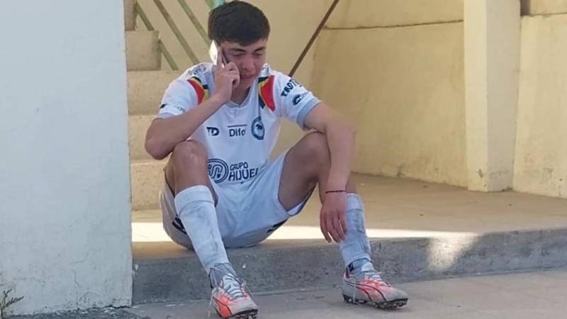 Samir Sacre tras su debuto profesional en Osorno / Créditos: Rumbo a Primera