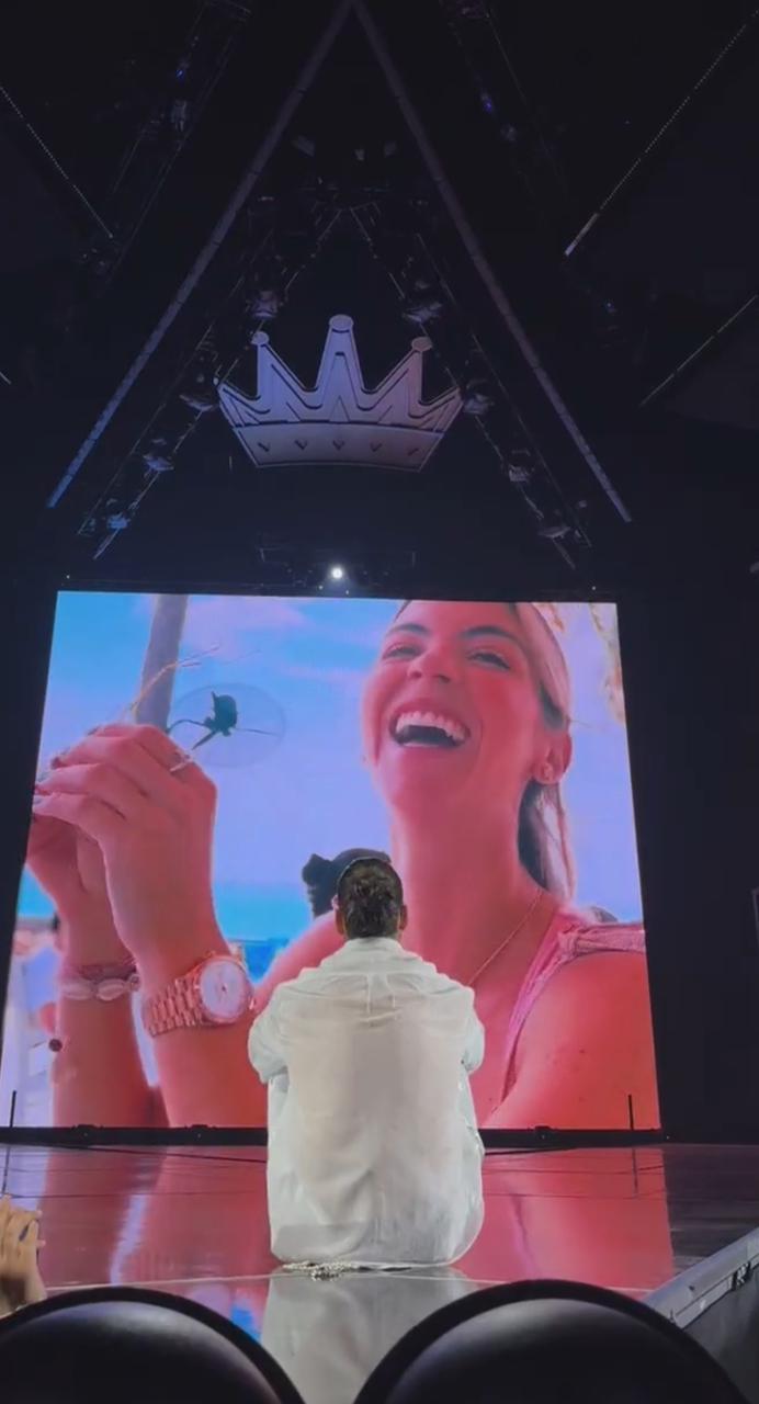 Instagram (@maluma) - Maluma anunciando que será padre