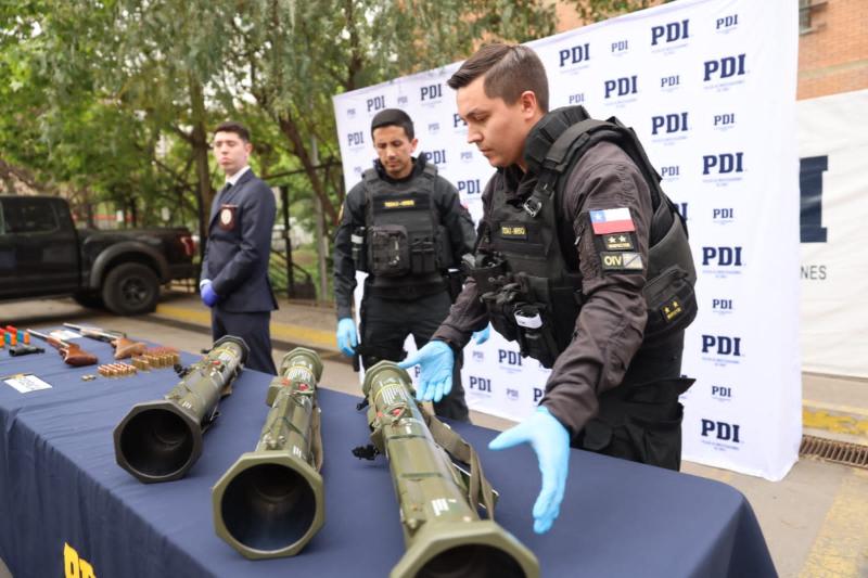 PDI - Sujetos vendían lanzacohetes por Facebook