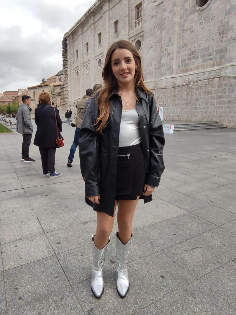 María Paz Rubio (periodista TVE) - Alondra Valenzuela en Festival de Cine de Valladolid