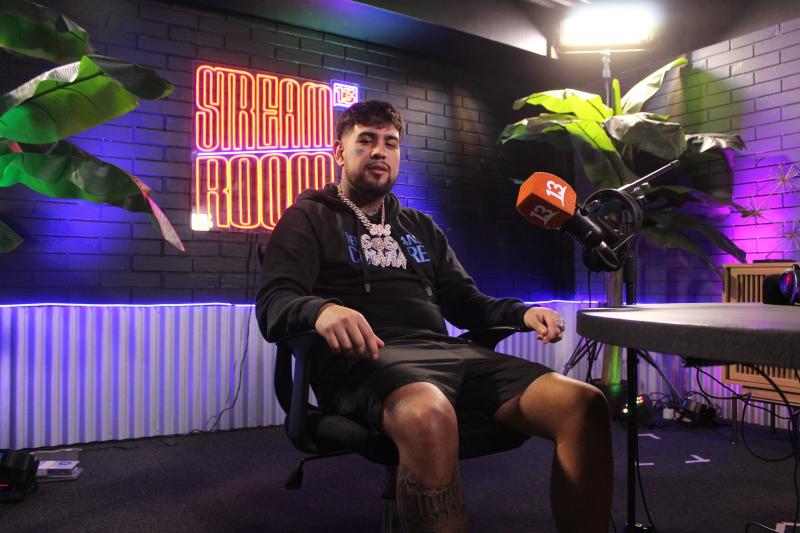 T13 - Julianno Sosa visita Canal 13.