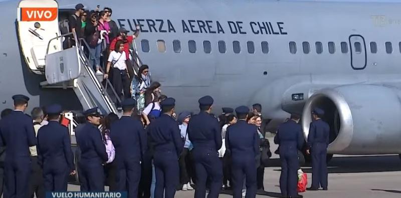 Así fue la llegada de los primeros 83 chilenos evacuados desde Israel
