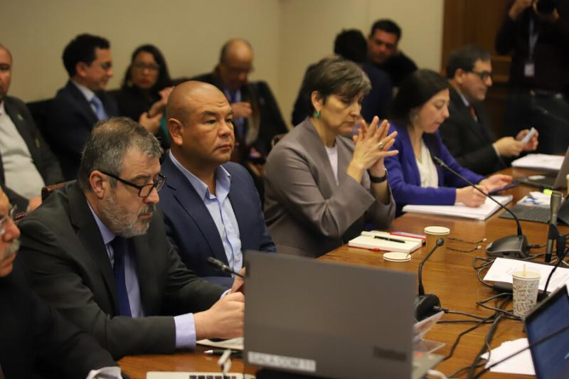 Agencia Uno - Comisión técnica por ley de isapres