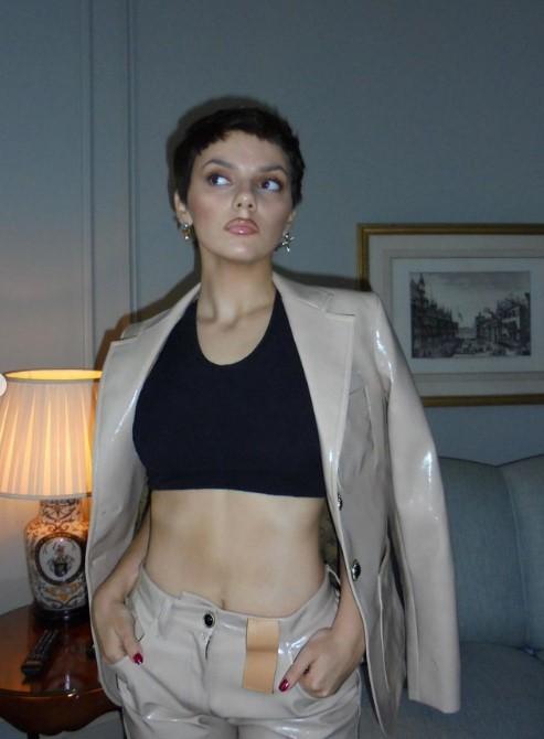 Dafne Keen lució su corte de pelo en Instagram