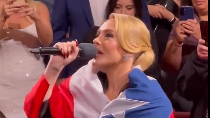 Alexis Sánchez reaccionó a video de Adele con la bandera de Chile - Créditos: Redes Sociales