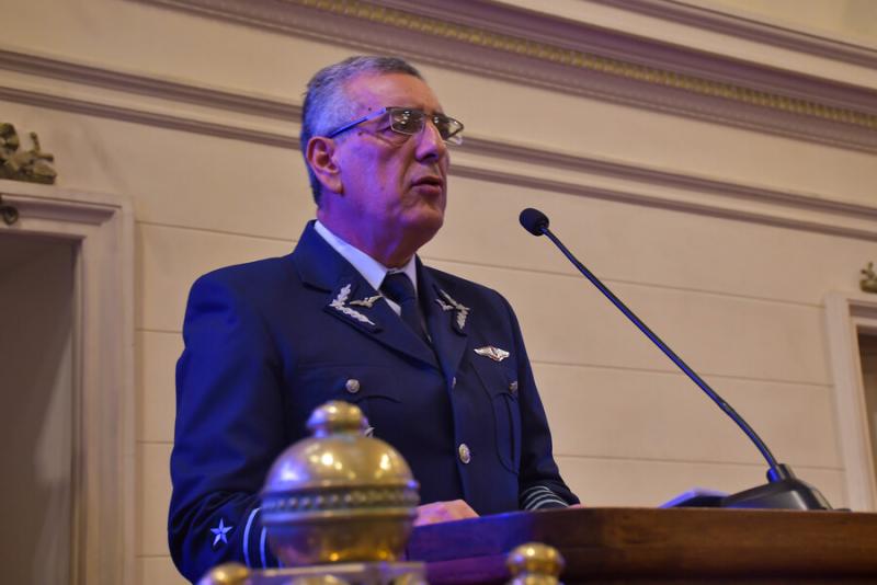 Agencia Uno - Comandante en jefe de la FACh, Hugo Rodríguez