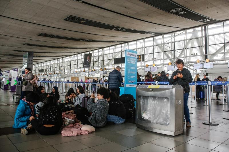 Agencia Uno - Paro de controladores aéreos a principio de octubre