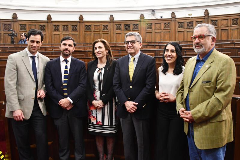 Agencia Uno - Comisión Mixta por nueva Constitución