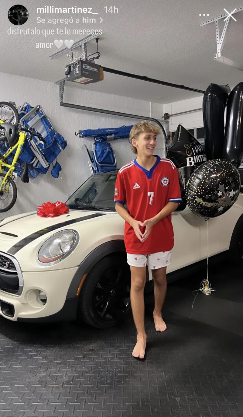 Instagram (@millimartinez_) - El costoso regalo del hijo de Rafael Araneda